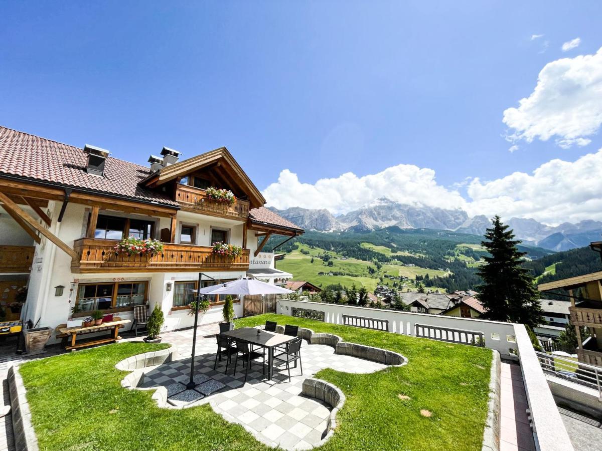 Hotel Ciasa Montanara La Villa  Esterno foto